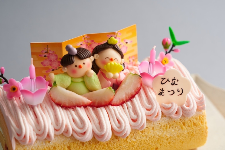 ひなまつりロールケーキ
